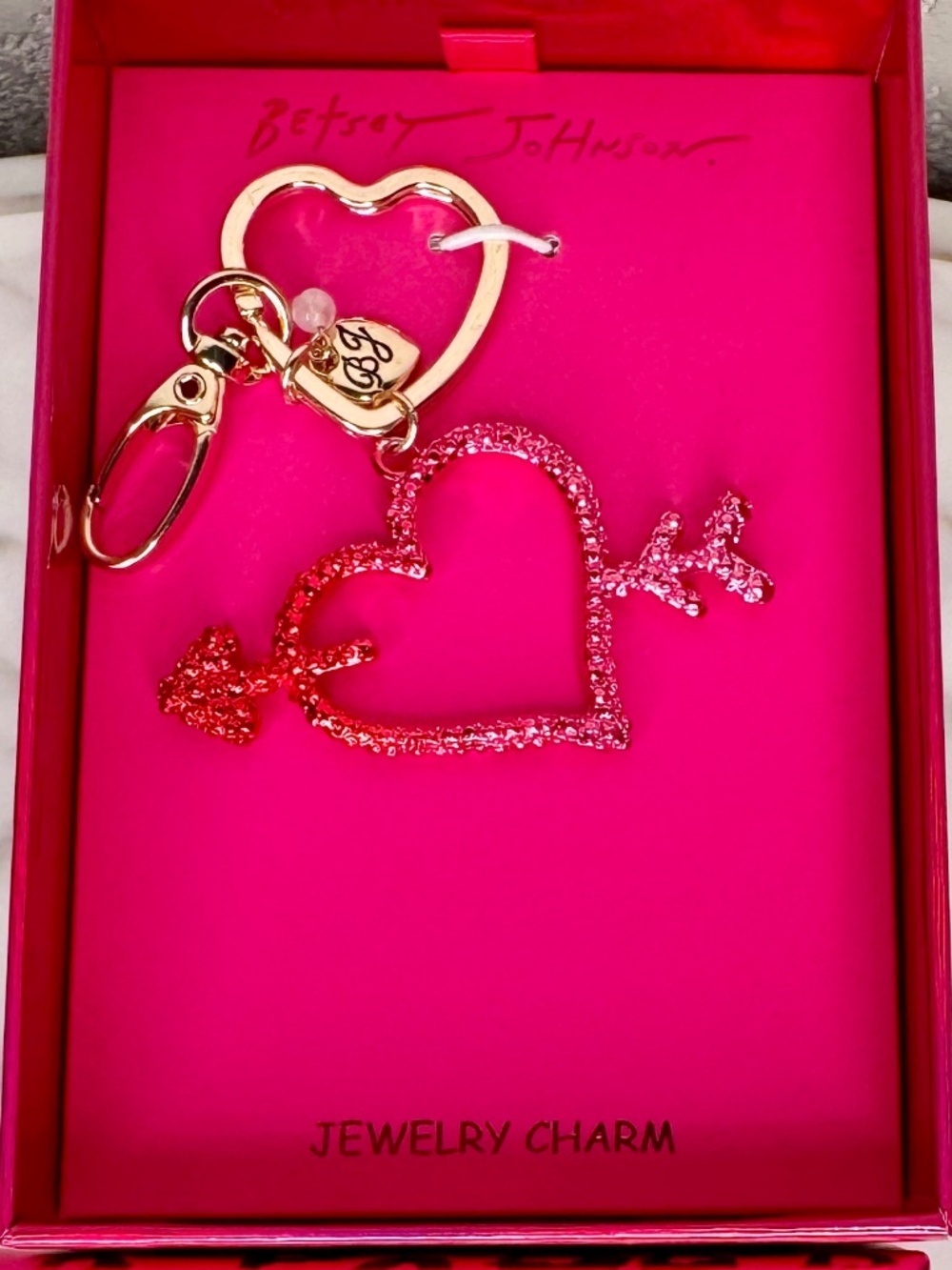 Betsey Johnson ,Heart,
Keychain ,bag Charm ,Pink Rhinestone NEW in Box Gift ❤️ - Picture 3 of 5